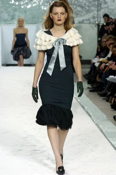 Look 12